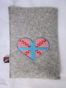 Reader Hülle Brit Herz