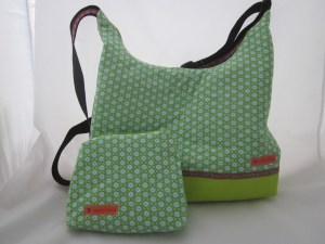 Allesdrin mit passender Kosmetiktasche