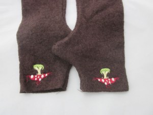 Stulpen braun mit Fliegenpilz