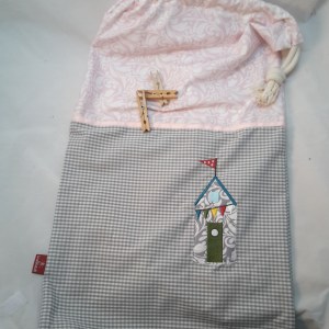 Wäschesack Strandhaus mit Wimpelkette