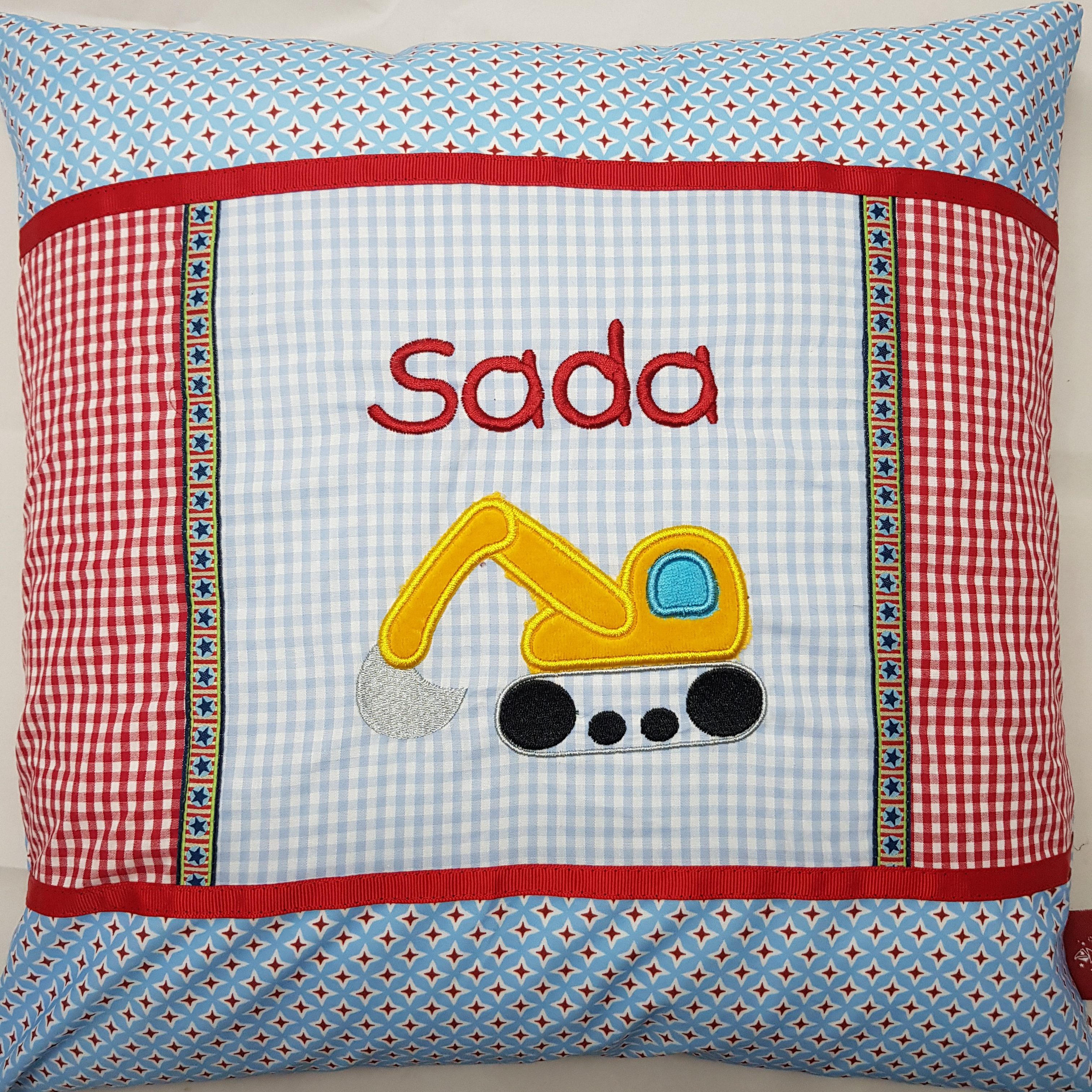 Kissen SADA Bagger gelb (Eva Klapetz)