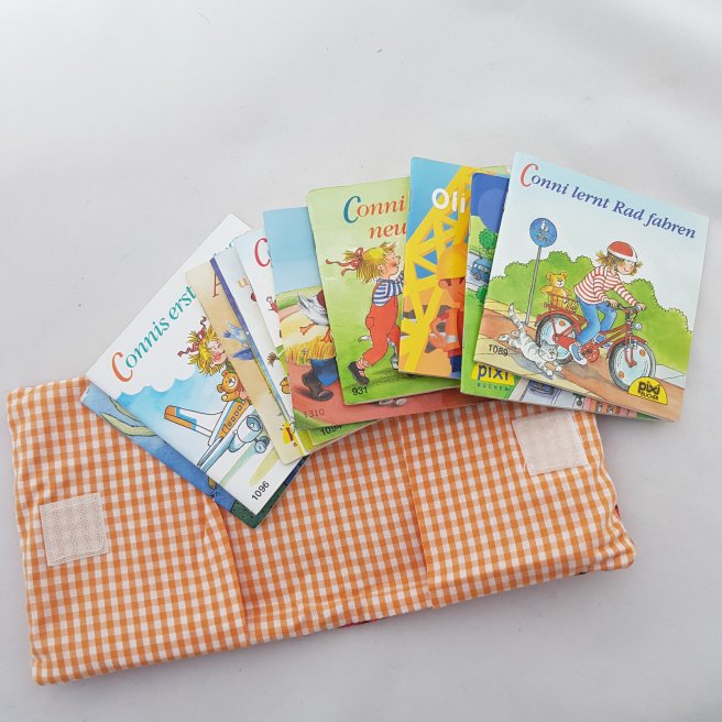 Es passen ganz viele Büchlein rein1