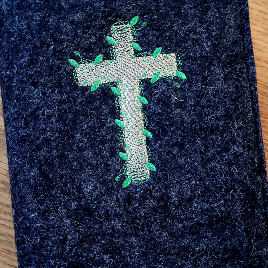 Gotteslobhülle Kreuz Ranken 